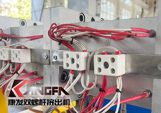 康發(fā)橡塑——雙螺桿擠出機(jī)源頭廠家 公司主營(yíng)JSH-K系列、JSH雙螺桿系列、JSH雙階系列成套設(shè)備